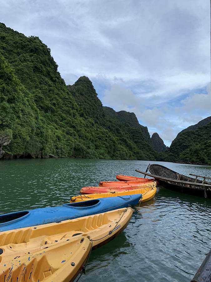 Halong Bay - Kayaks